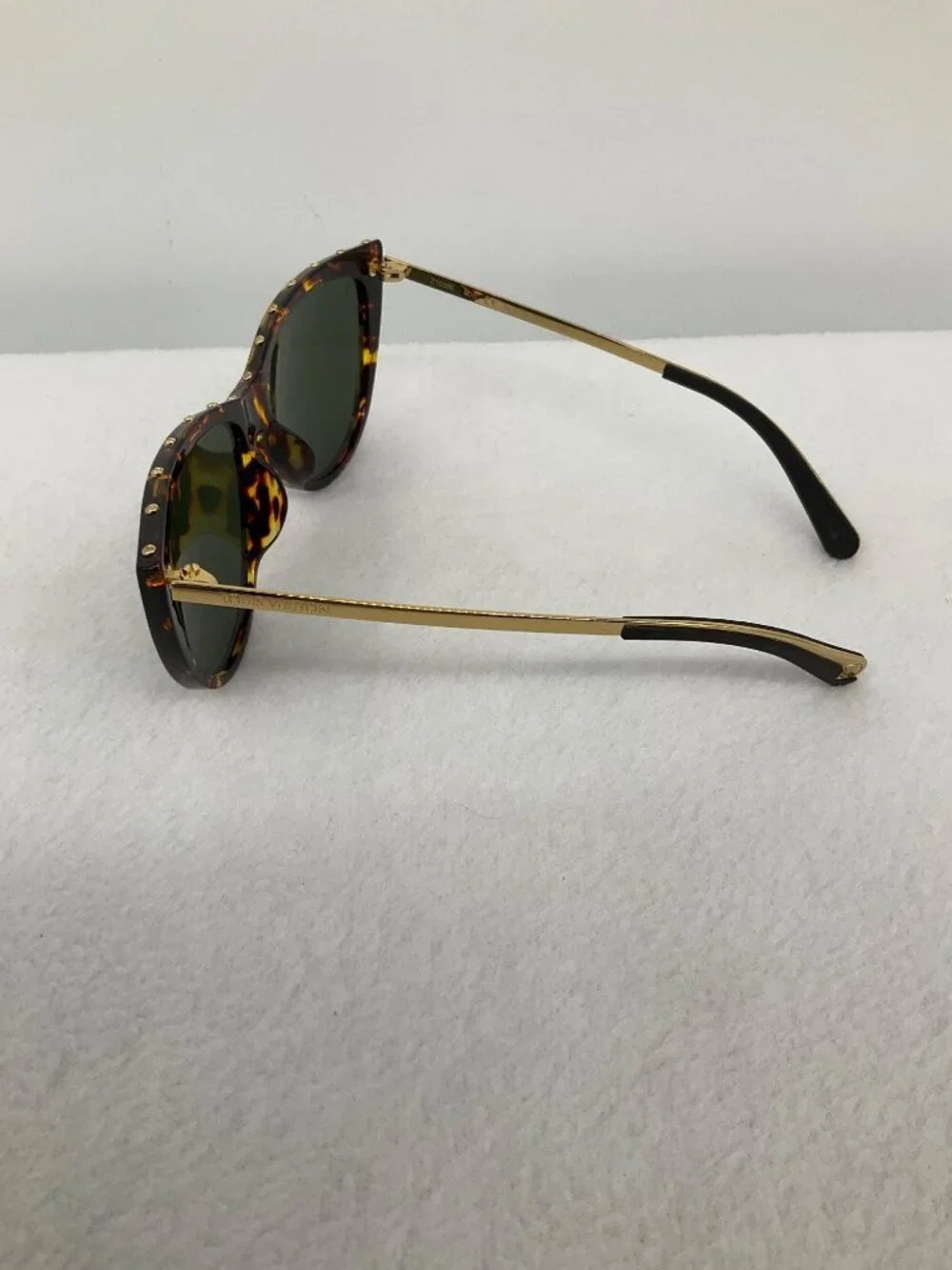 Louis Vuitton La Boum Cat-Eye Sunglasses Z1038E Noir Black studded frame